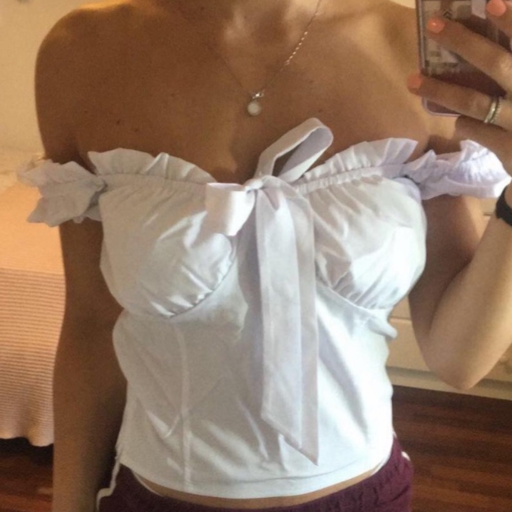 Naomi top 😍